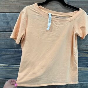 Lululemon off the shoulder Peach T-Shirt Medium